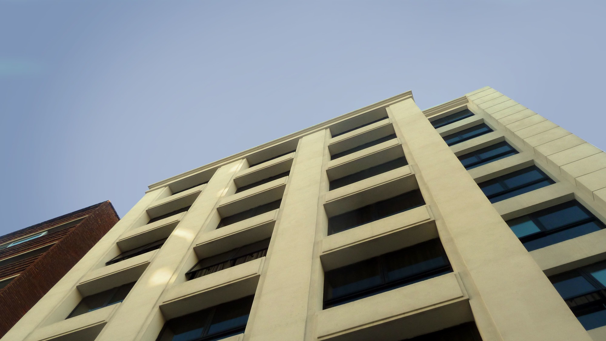 After Hotel, Puerto del Buceo – ALMS+ Arquitectos
